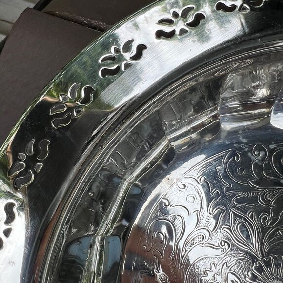 Vintage silver plated shallow bowl 9 ins diameter - Picture 5 of 9